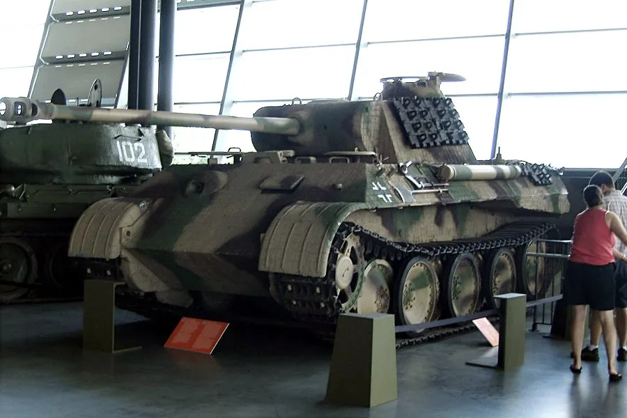 Vista 17 de Panzer Ausf. A (damaged)