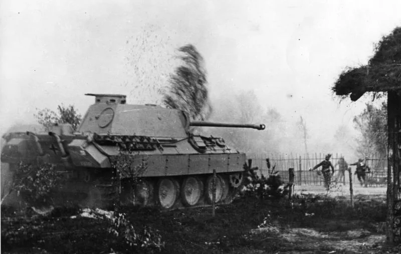 Vista 21 de Panzer Ausf. A (damaged)