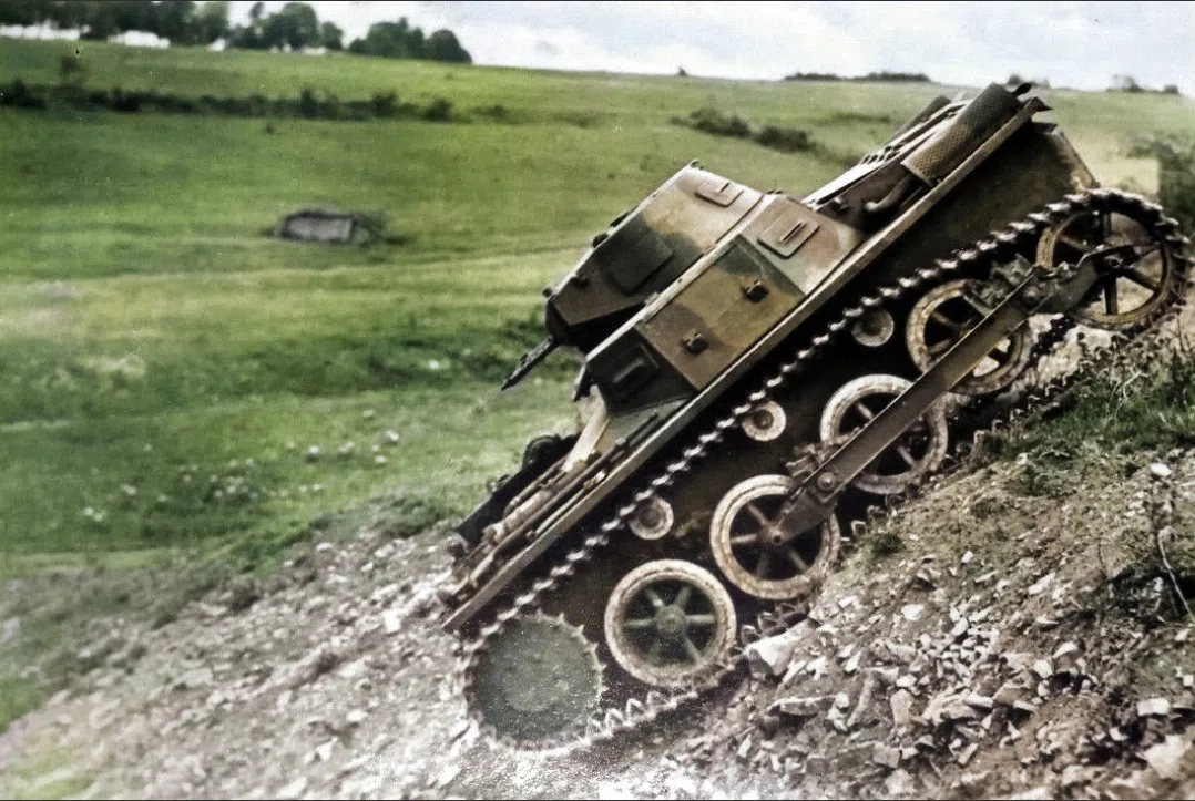 Vista 11 de Panzer I Ausf. A BREDA