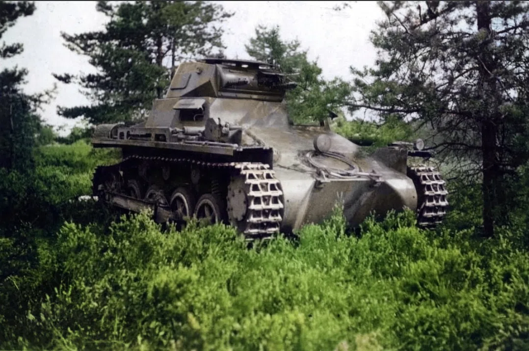 Vista 13 de Panzer I Ausf. A BREDA